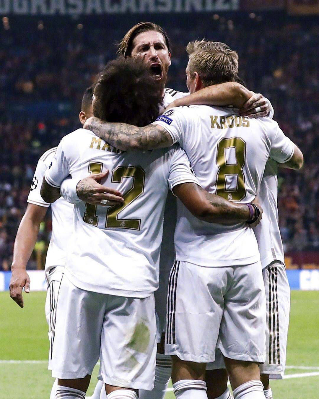 我国兵乓女队旗开得胜 3比0击败东道国